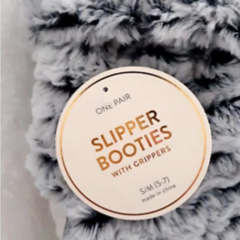 Gray Plush Slipper Socks for Cozy Comfort